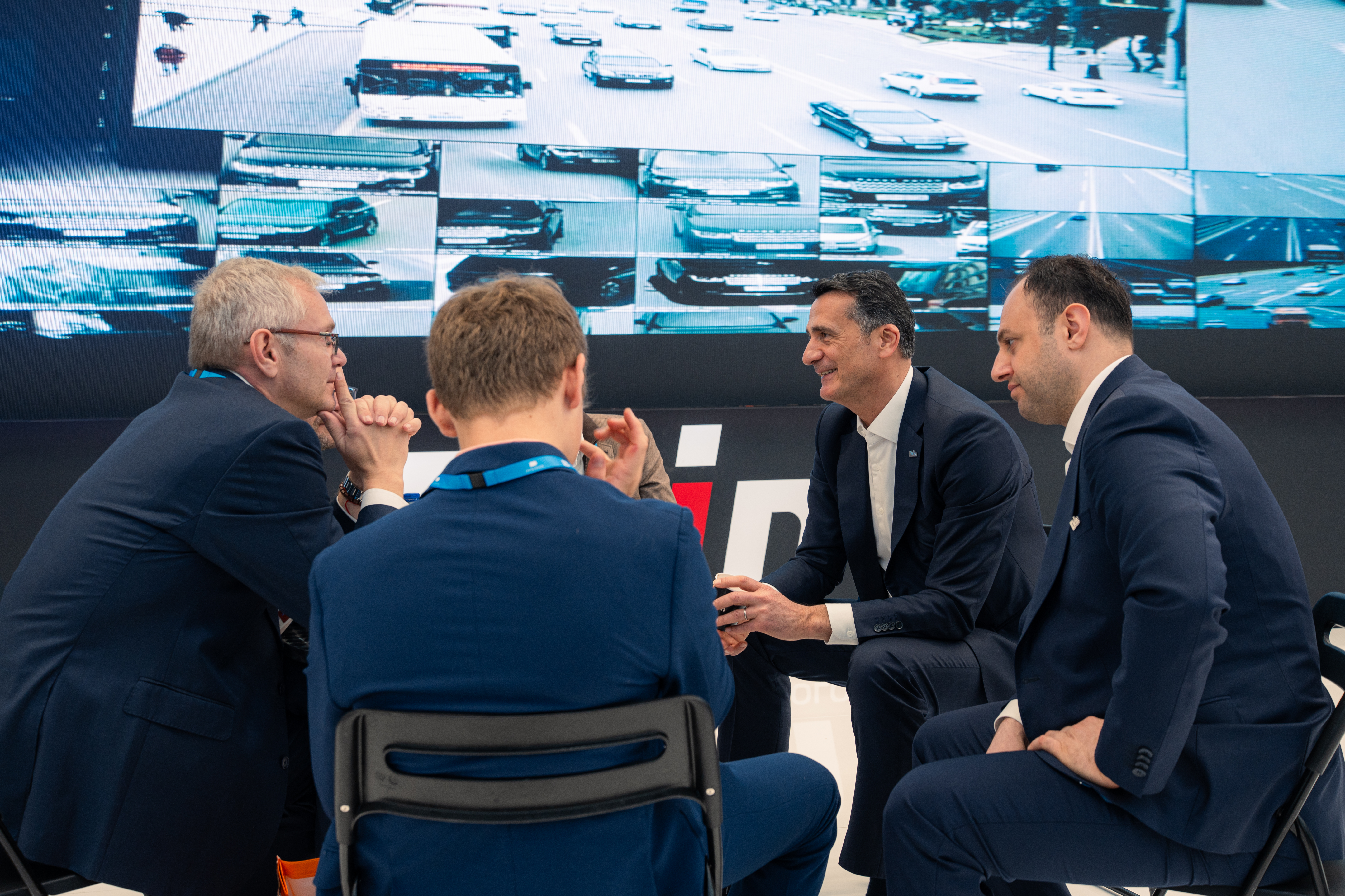 Ekin leadership in conversation with visitors at Intertraffic Amsterdam 2026